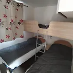Les Peupliers Kamp alanı *