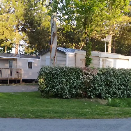 Les Peupliers Kemping Saint-Pere-en-Retz